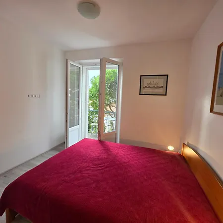 Apartman 23 *
